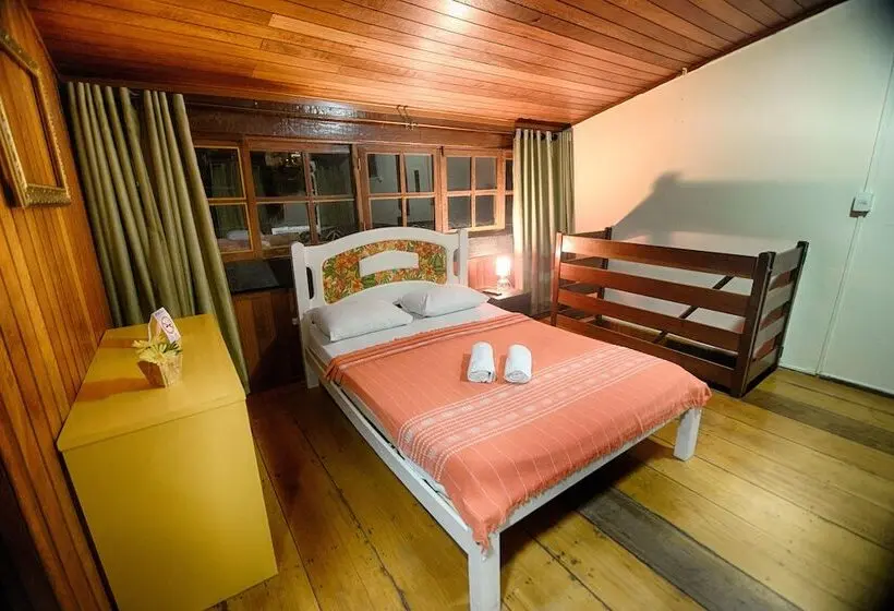 Perhehuone, Pousada Villa Olinda