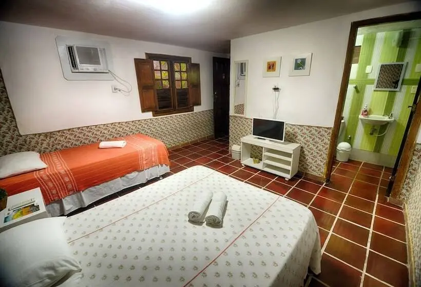 Basic Kolmen Hengen Huone, Pousada Villa Olinda