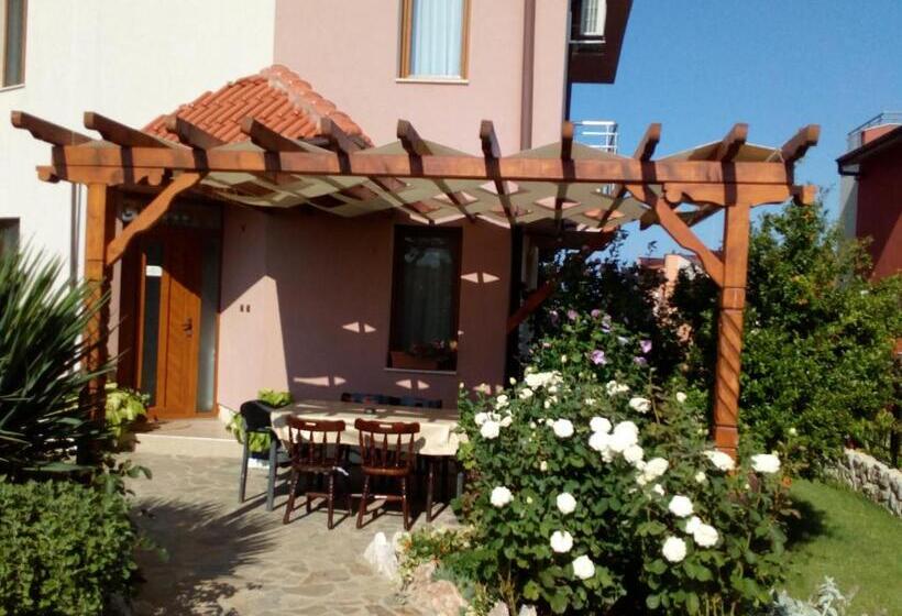 Номер Стандарт Вид на Море с Балконом, Zenith Guest House