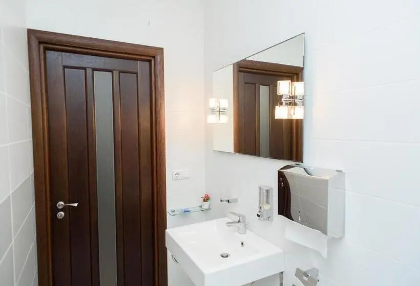 Junior Suite, M&m Apart