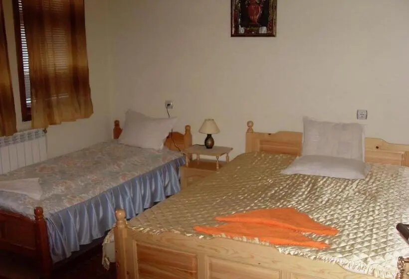 スタンダードトリプルルーム, Guest House Rimski Most