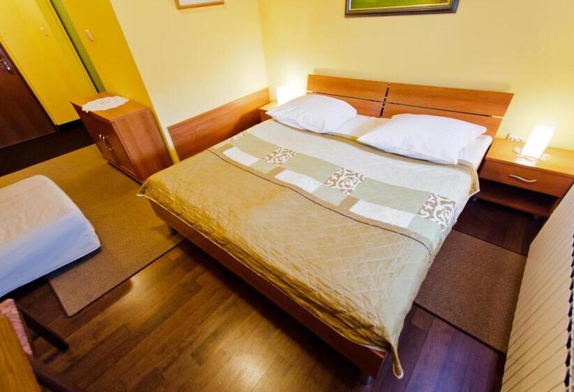 اتاق استاندارد, Guesthouse Les