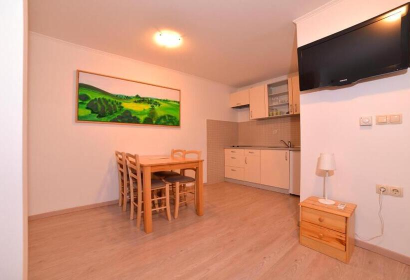 سوییت, Guesthouse Les