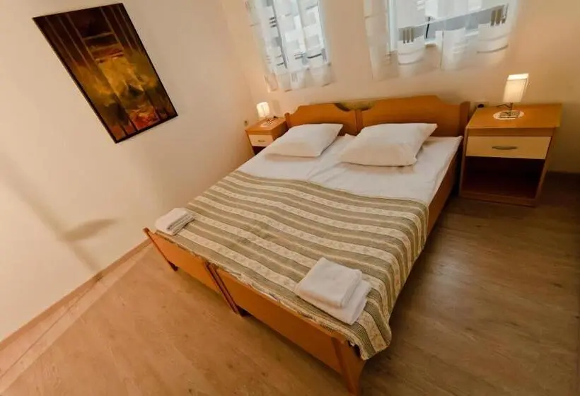 سوییت, Guesthouse Les