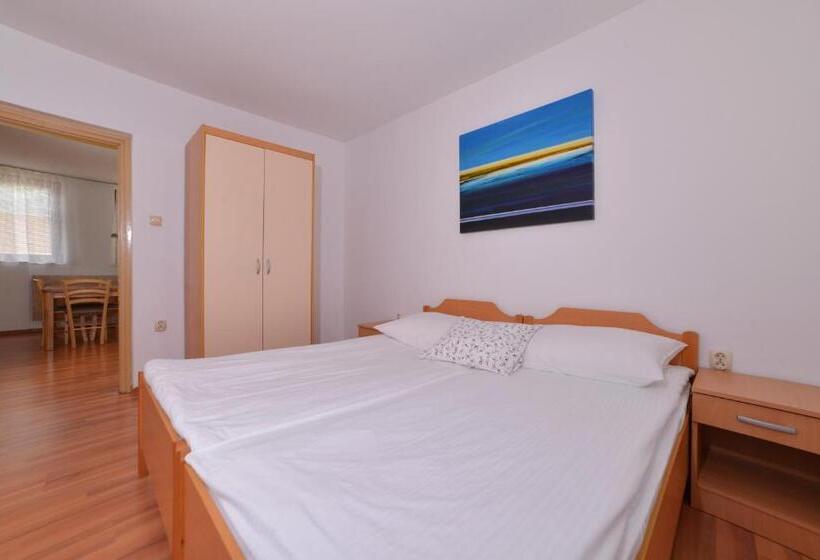 سوییت, Guesthouse Les