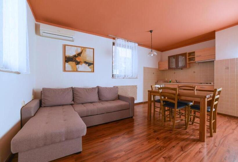 آپارتمان 1 خوابه, Guesthouse Les