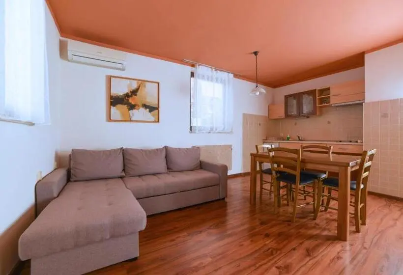 آپارتمان 1 خوابه, Guesthouse Les