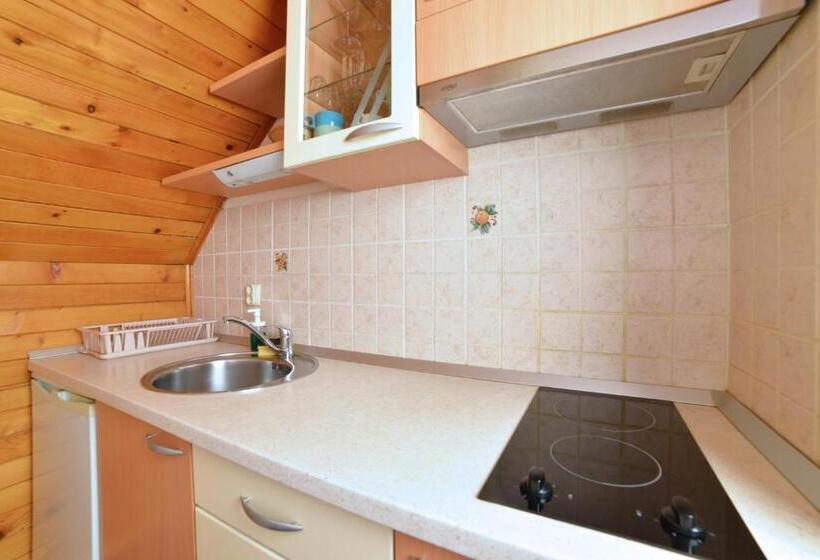 سوئیت 2 خوابه, Guesthouse Les