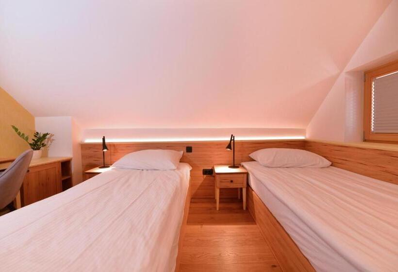 اتاق سوپریور, Guesthouse Les