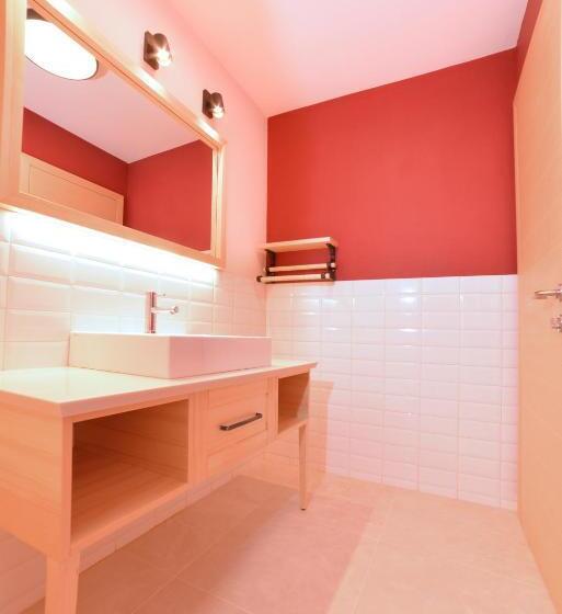 اتاق لوکس, Guesthouse Les