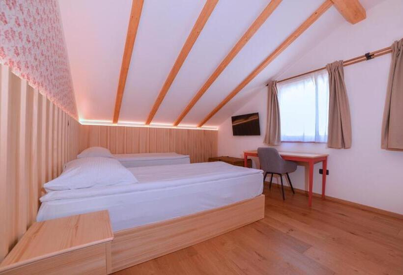 اتاق لوکس, Guesthouse Les