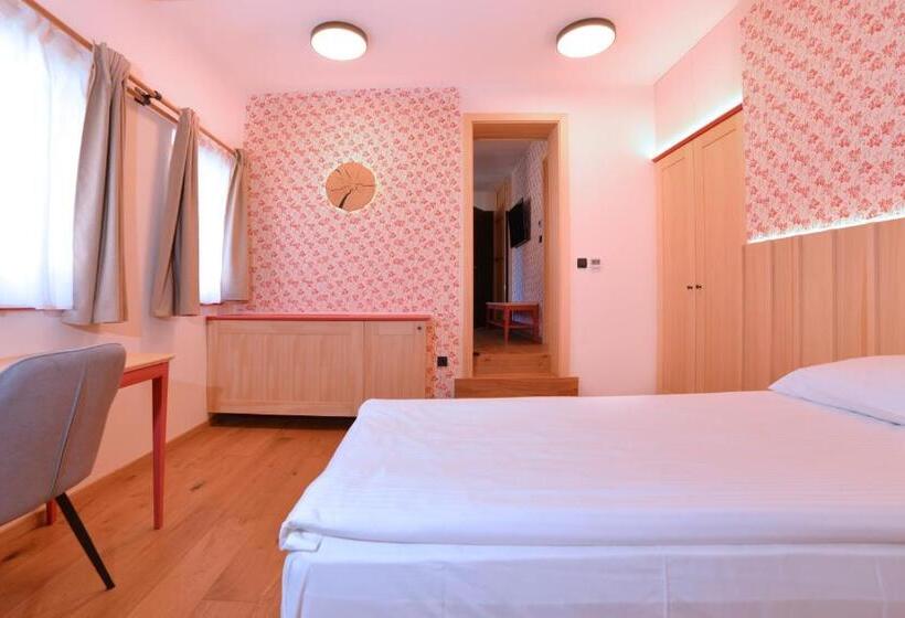 اتاق لوکس, Guesthouse Les