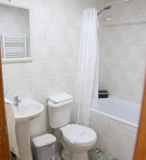 آپارتمان 2 خوابه, Hostal Cordillera