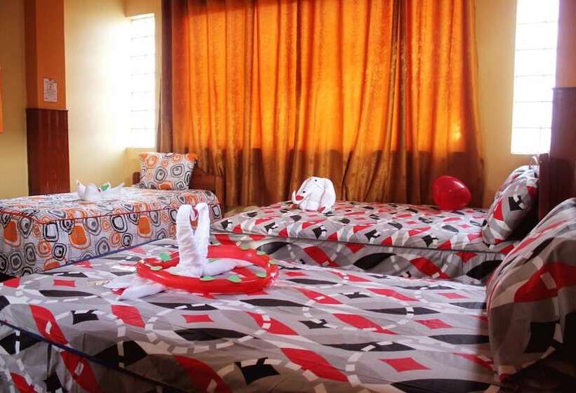 스탠다드 트리플 룸, Hostal Ventura Isabel