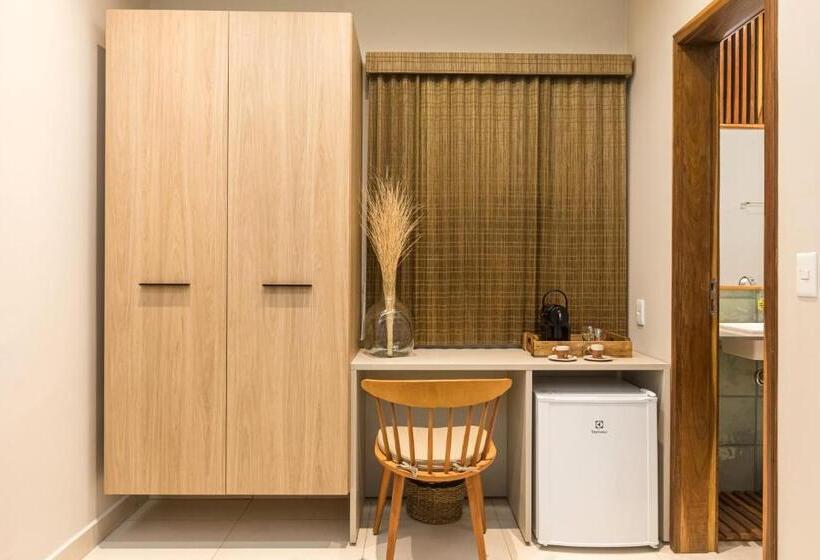 디럭스 룸, Manati