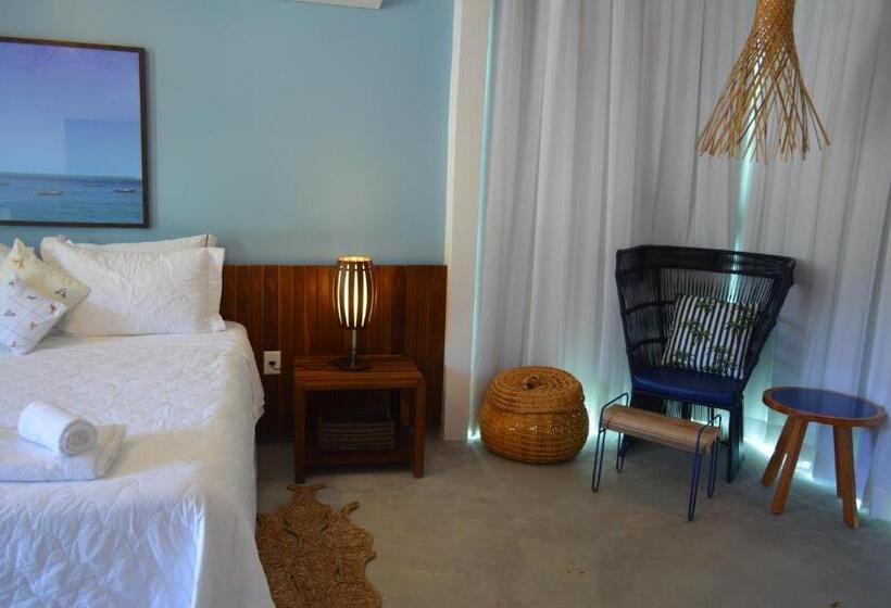 디럭스 방갈로, Manati