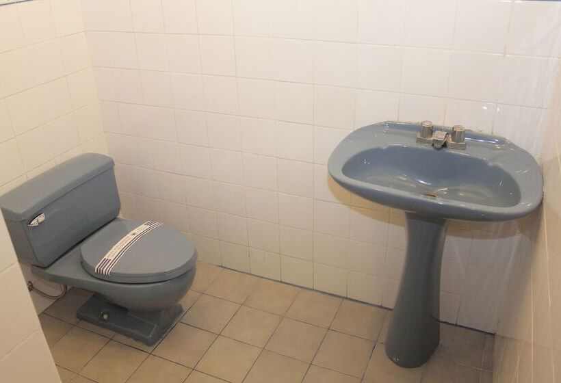 غرفة قياسية ثلاثية, Hostal Alfredo S Palace