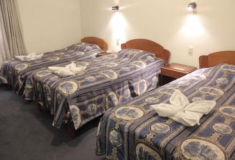 스탠다드 트리플 룸, Hostal Alfredo S Palace