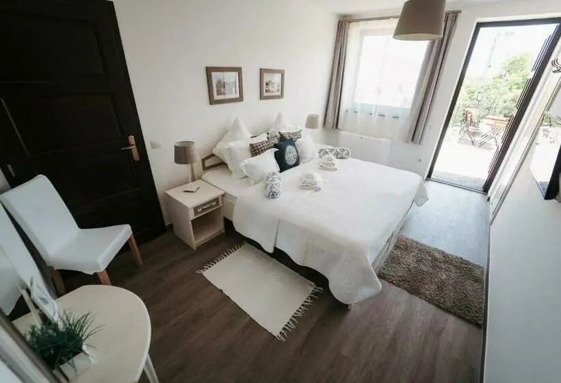 スタンダードルーム, Rókusfalvy Borhotel és Fogadó