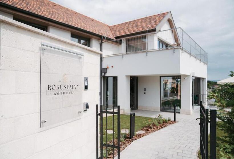 高级大房间, Rókusfalvy Borhotel és Fogadó