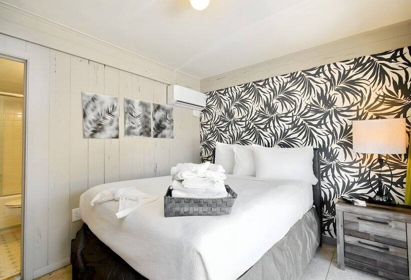 اتاق استاندارد, Waikiki Village Retro