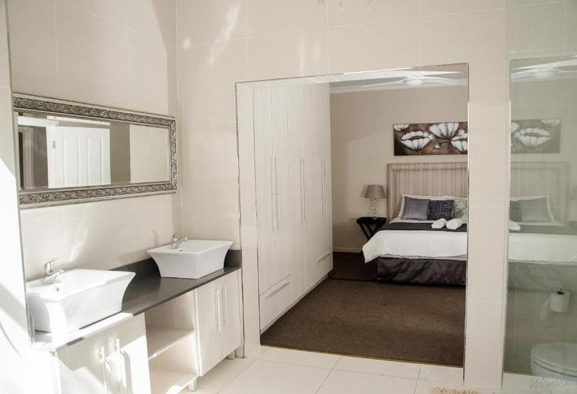 Номер Стандарт, Goulden Street Guest House