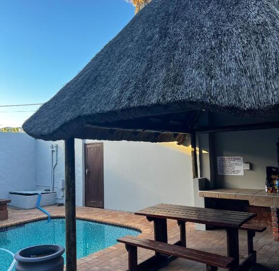 Апартаменты 3 Спальни, Goulden Street Guest House