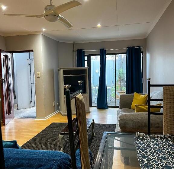 Апартаменты 1 Спальня, Goulden Street Guest House