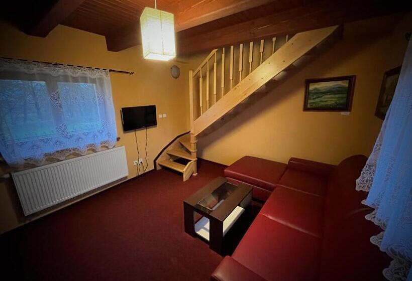 스위트, Penzión Pri Kaštieli Záturčie