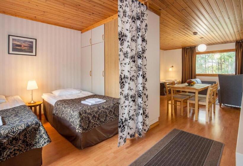 غرفة عائلية, Poukama