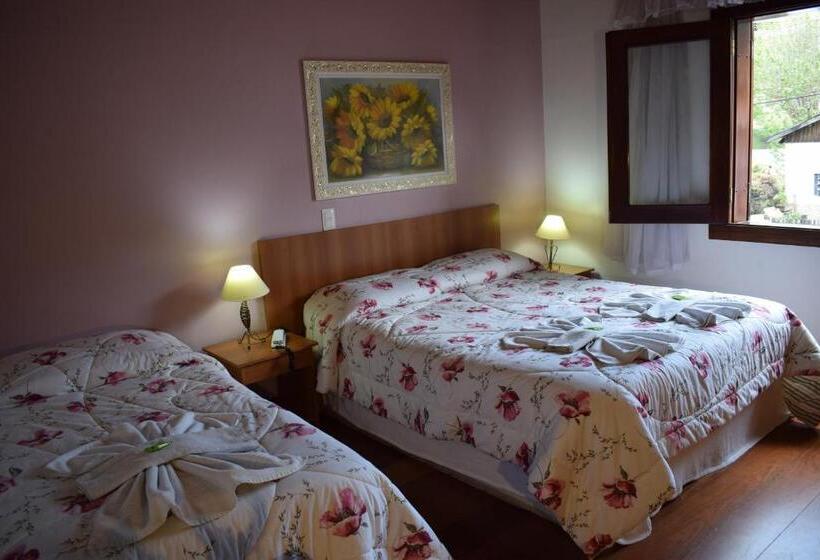 Quarto Estandar, Pousada Recanto Feliz