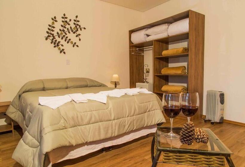 Quarto Premium, Pousada Recanto Feliz