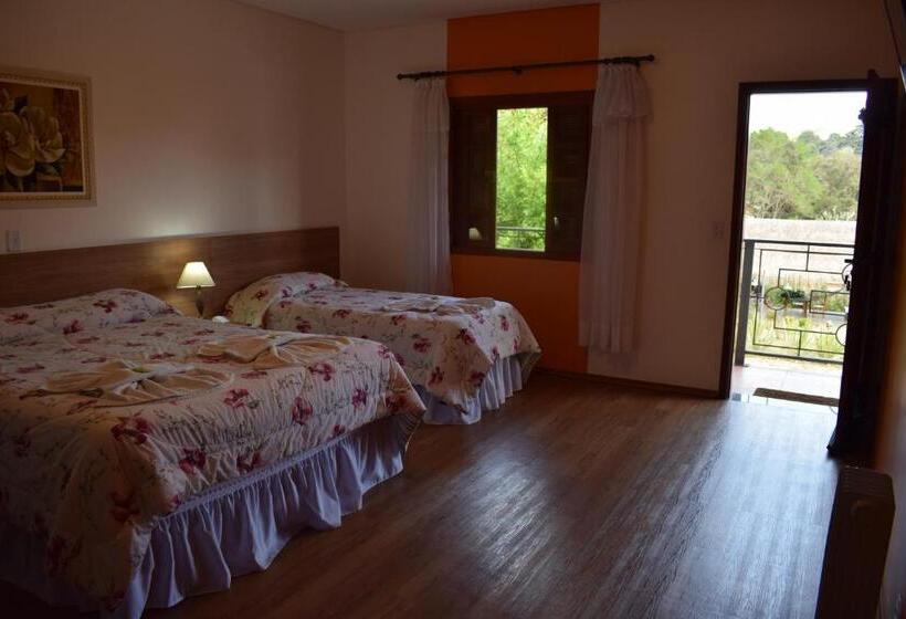 Quarto Estandar, Pousada Recanto Feliz