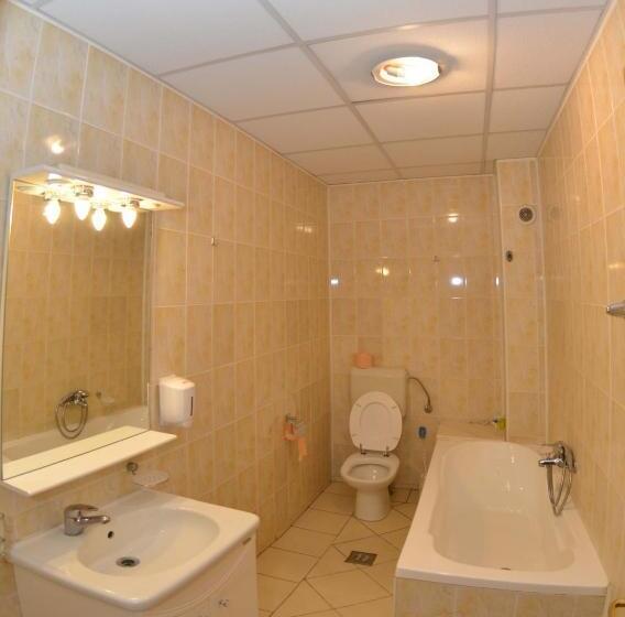 اتاق استاندارد, Vila A&b