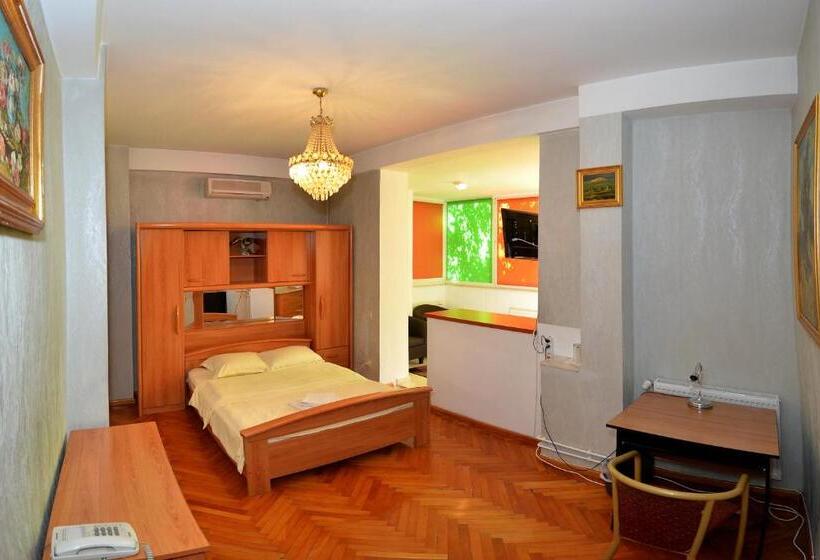 سوییت خانوادگی, Vila A&b