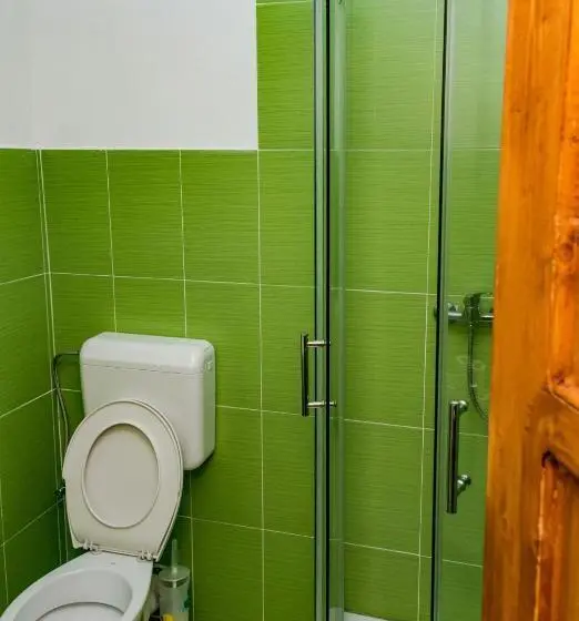 Standard Viiden Hengen Huone, Cabana Groapa Seaca