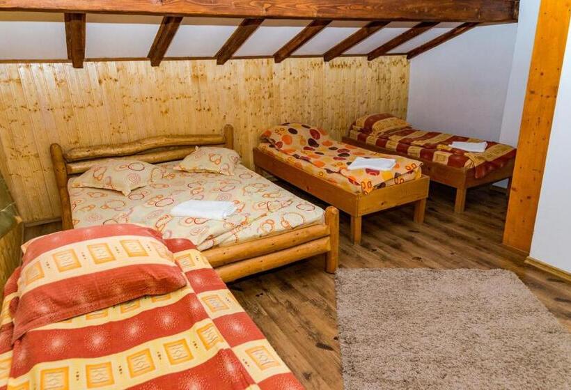 חדר סטנדרטי לחמישה אנשים, Cabana Groapa Seaca