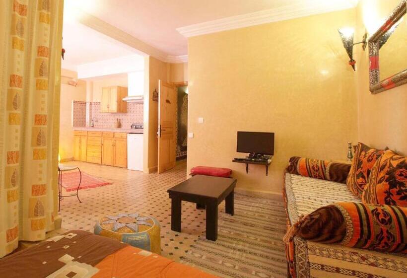 إستوديو قياسى مطل على البحر, Dar Rio Oro