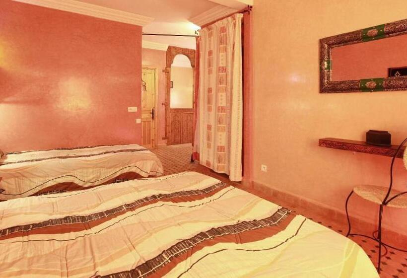 إستوديو قياسى مزودة بتراس, Dar Rio Oro