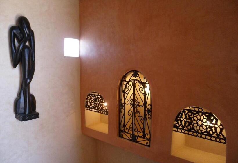 غرفة قياسية رباعية مطلة على البحر, Dar Rio Oro
