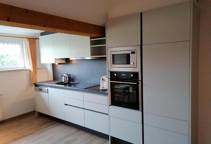 발코니가 있는 2 베드룸 아파트, Ferienwohnungen Vordergriess