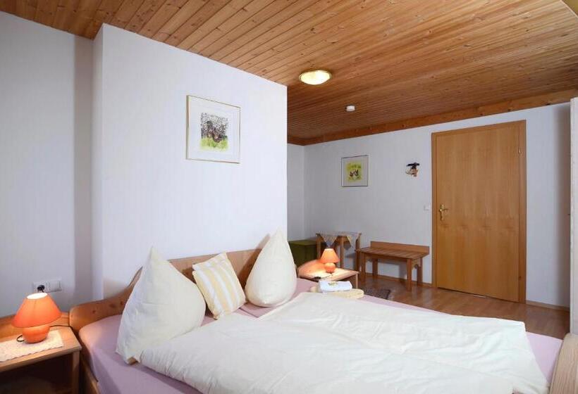 غرفة قياسية مزوَّدة بشُرفة, Landhaus Alpenrose   Feriendomizile Pichler