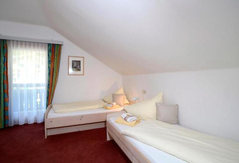 غرفة قياسية مزوَّدة بشُرفة, Landhaus Alpenrose   Feriendomizile Pichler