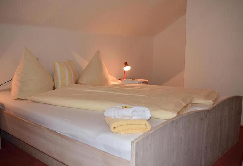 غرفة قياسية مزوَّدة بشُرفة, Landhaus Alpenrose   Feriendomizile Pichler