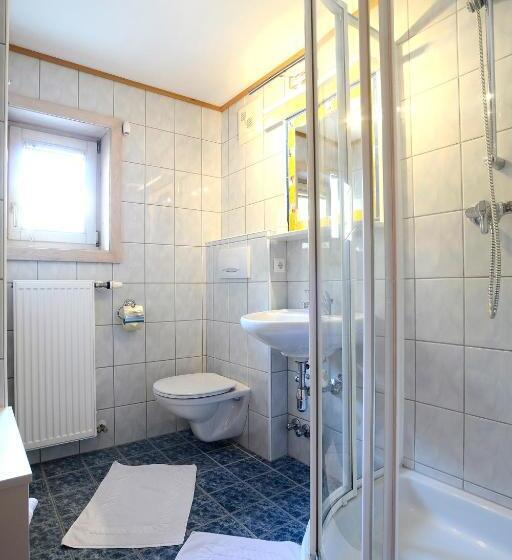 غرفة قياسية مزوَّدة بشُرفة, Landhaus Alpenrose   Feriendomizile Pichler