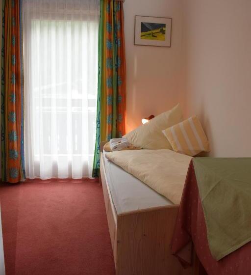 غرفة قياسية فردية مزودة بشُرفة, Landhaus Alpenrose   Feriendomizile Pichler