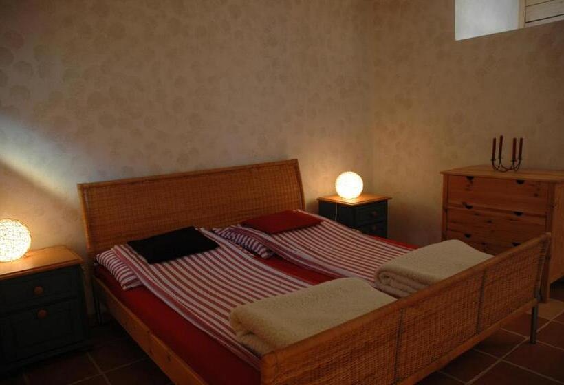 ガーデンビューファミリールーム, Lazy Days