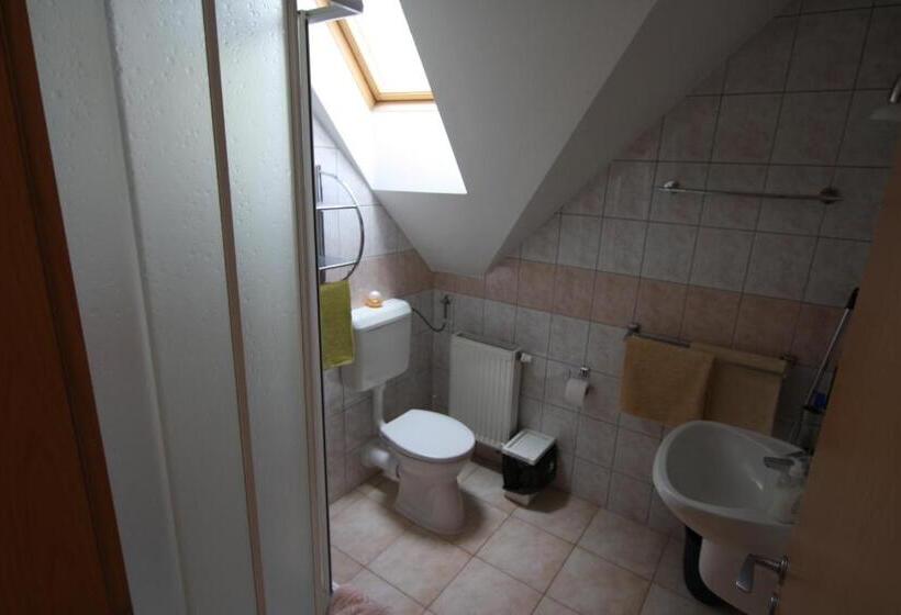 Апартаменты 1 Спальня, Návay Vendégház