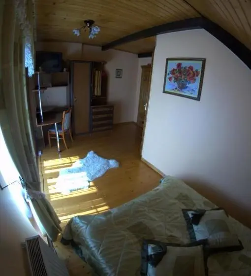اتاق اکونومی, Prutets Guest House