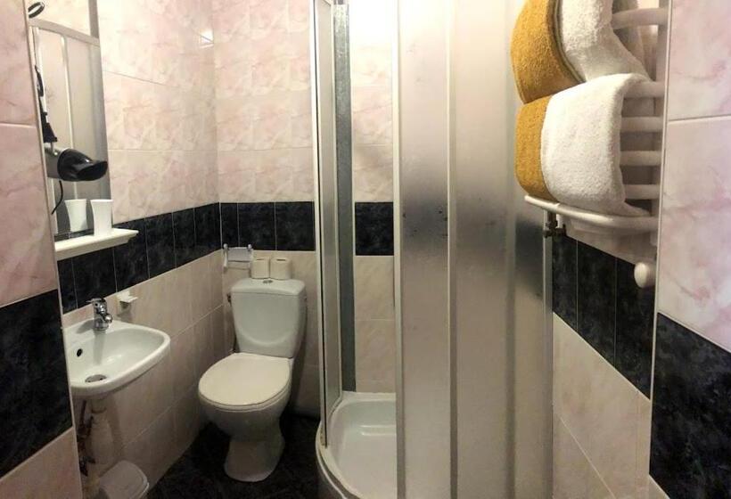 اتاق استاندارد, Prutets Guest House